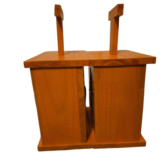 Hand Made Trump Lamp Sculpture Cut Outs Orange Decor 13.5 X 8 Approximate - Picture 3 of 8